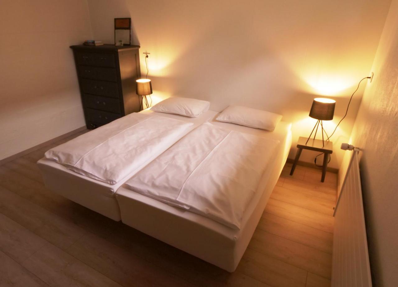 Manahlid Apartment Ακουρέιρι Εξωτερικό φωτογραφία